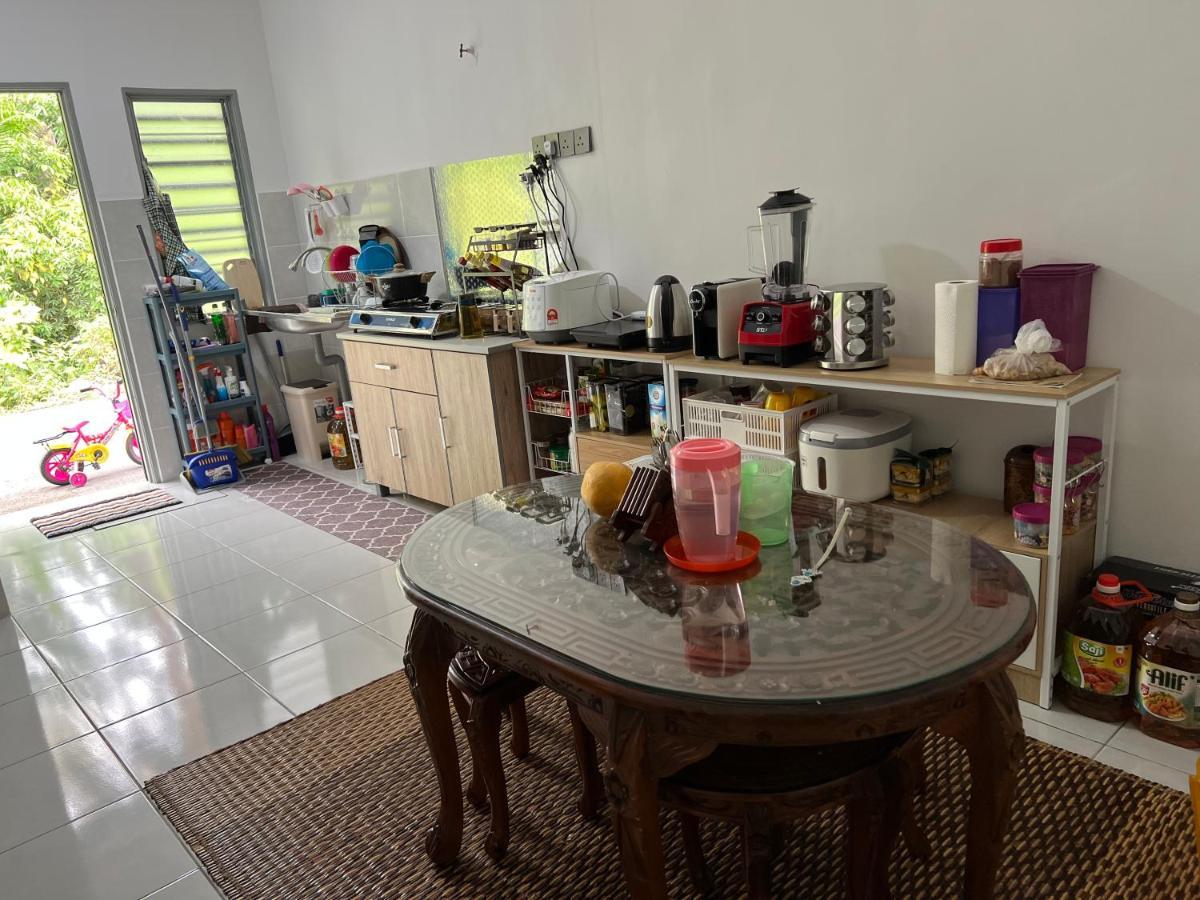 Mieda Rizqi Homestay Kampong Melayu Changkat Larah Eksteriør billede